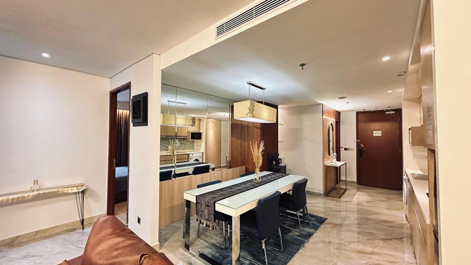 The H Tower Rasuna Suites Kuningan Jakarta By Villaloka Exteriör bild